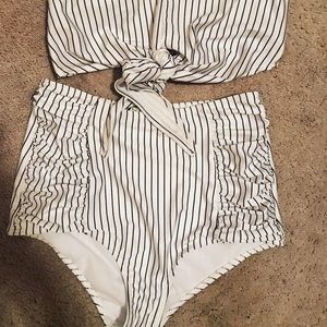 Kortni jeane Size Small bottoms euc